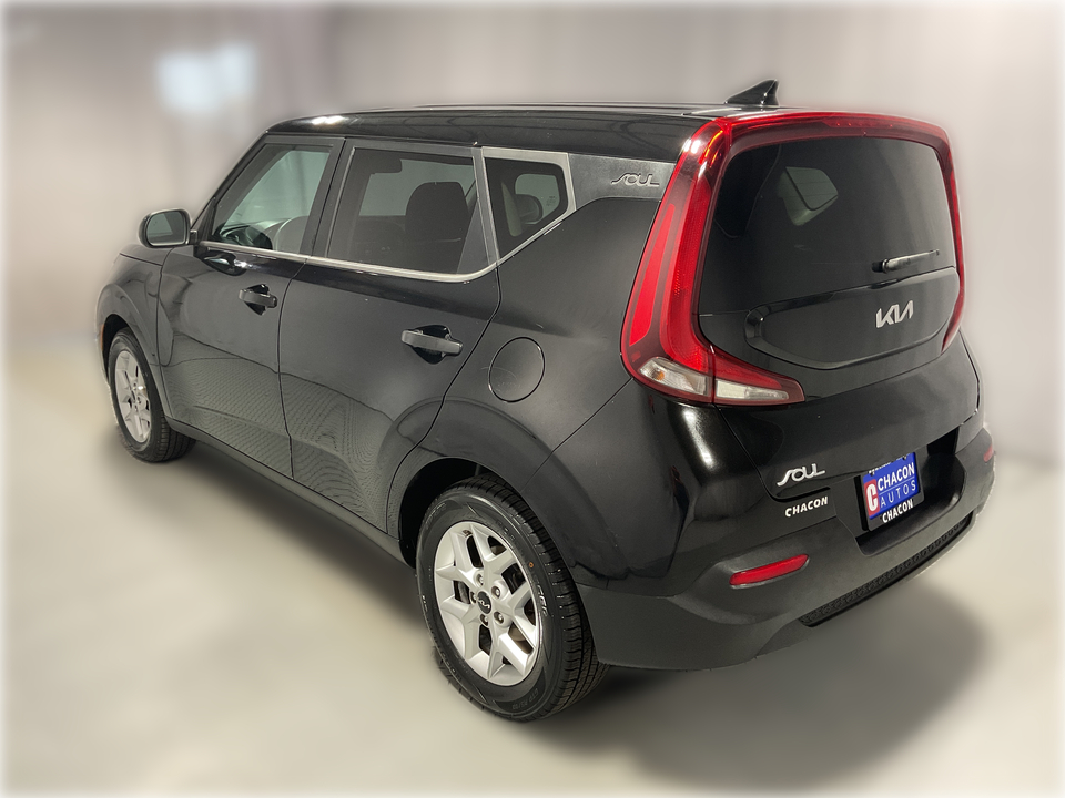 2022 Kia Soul LX CVT
