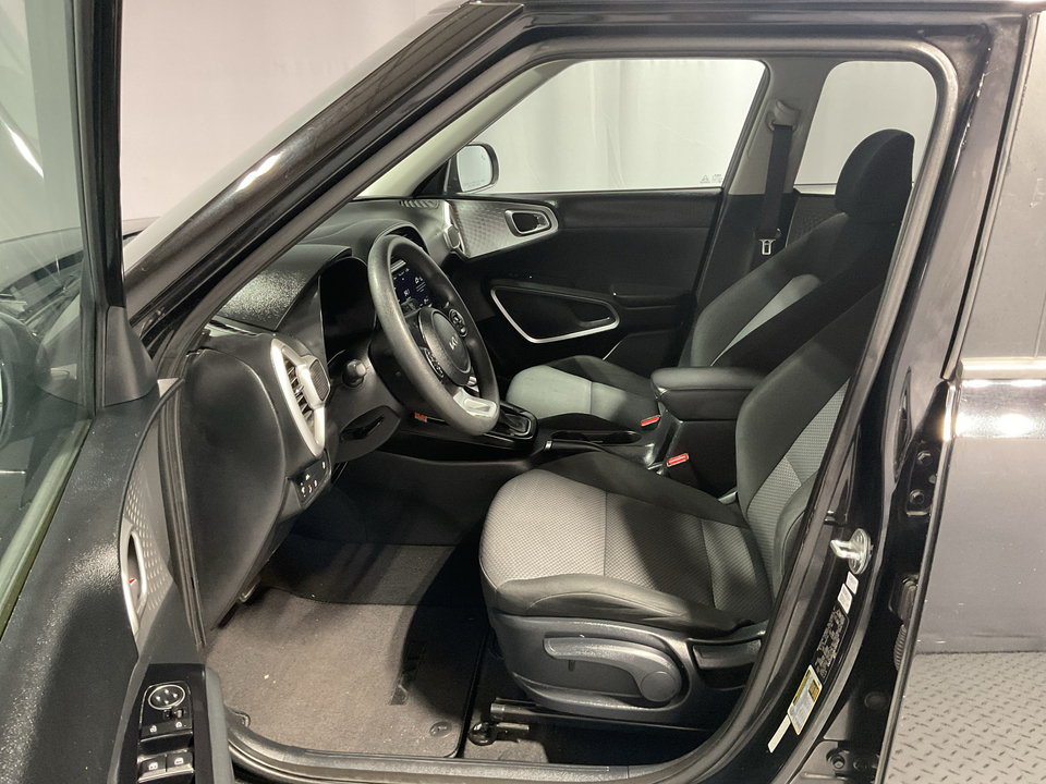2022 Kia Soul LX CVT