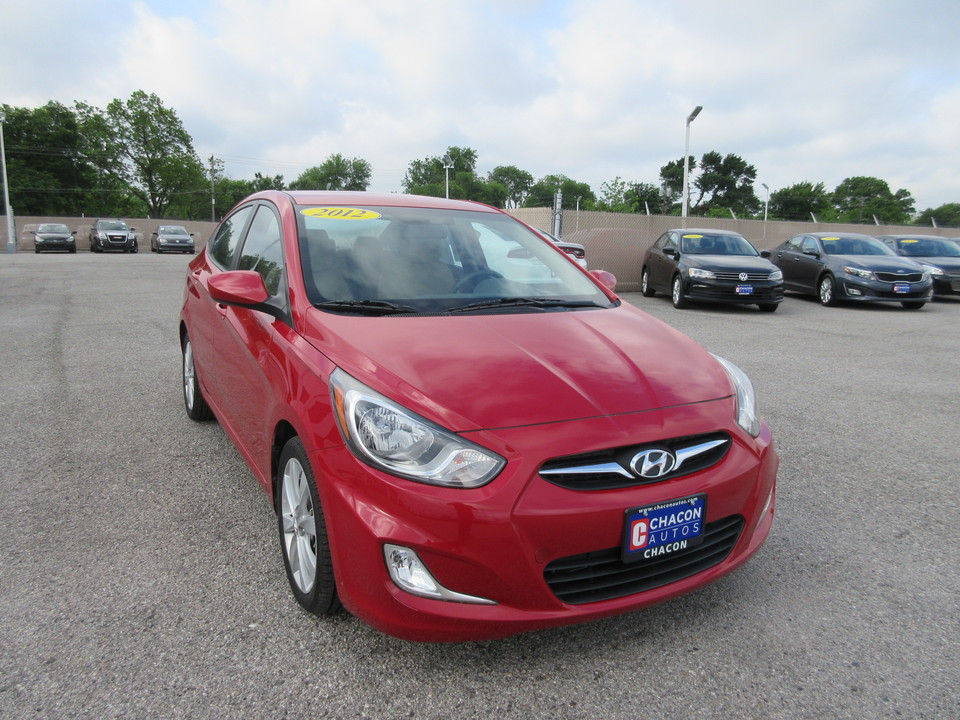 2012 Hyundai Accent GLS 4-Door