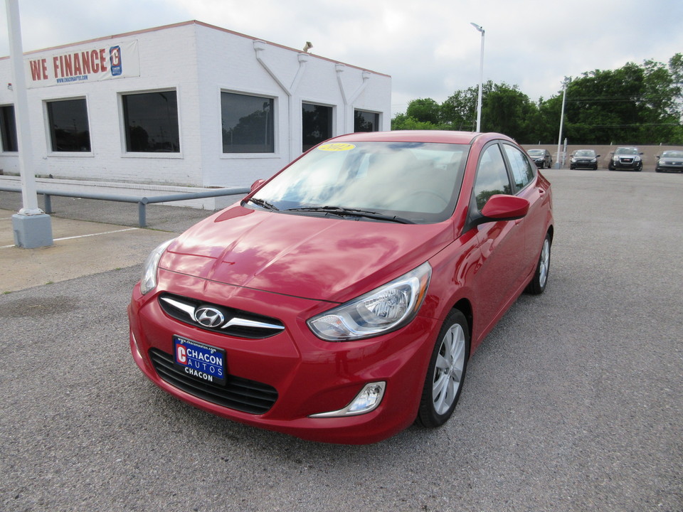 2012 Hyundai Accent GLS 4-Door