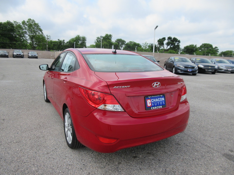 2012 Hyundai Accent GLS 4-Door