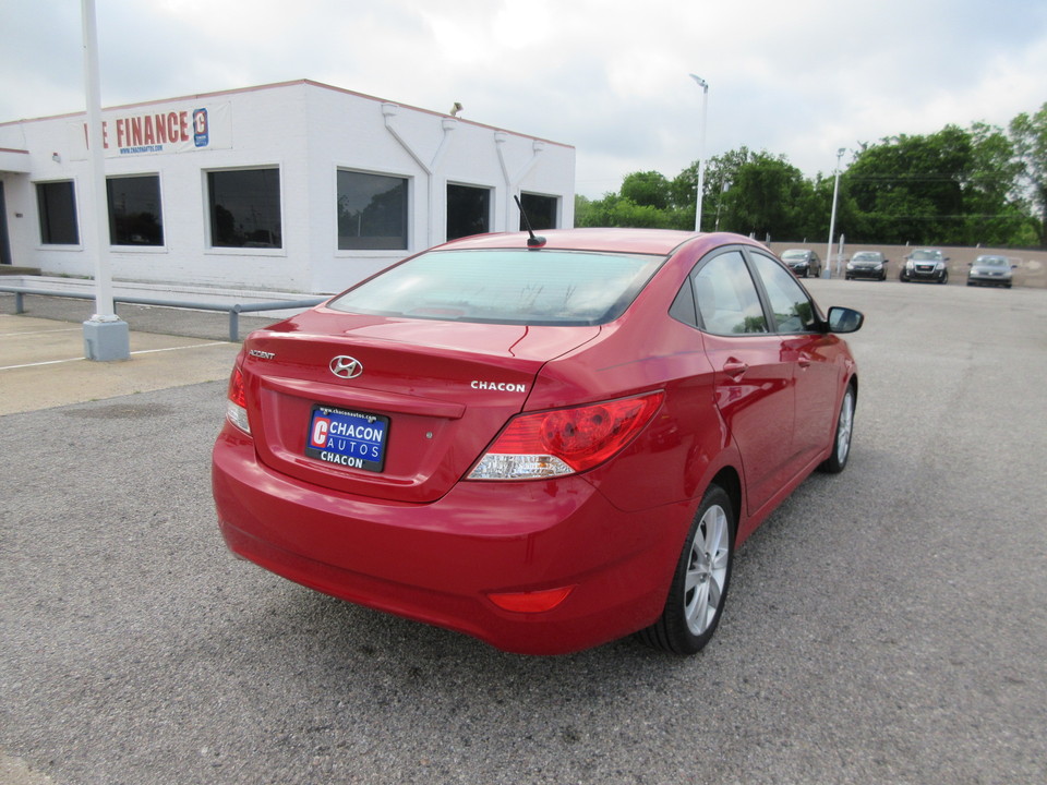 2012 Hyundai Accent GLS 4-Door