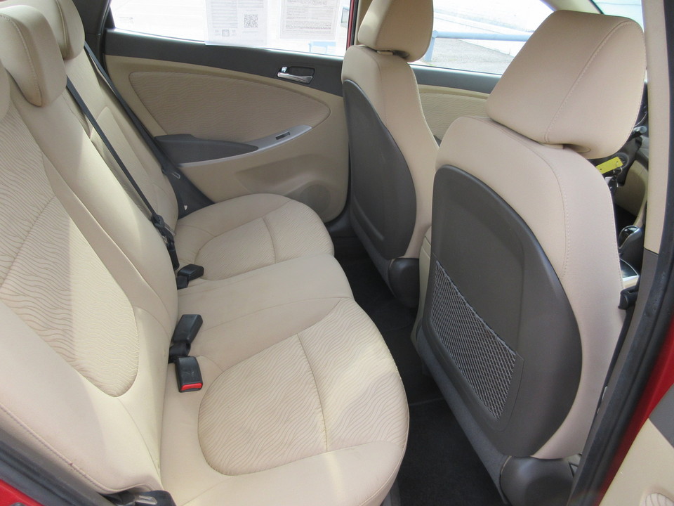 2012 Hyundai Accent GLS 4-Door