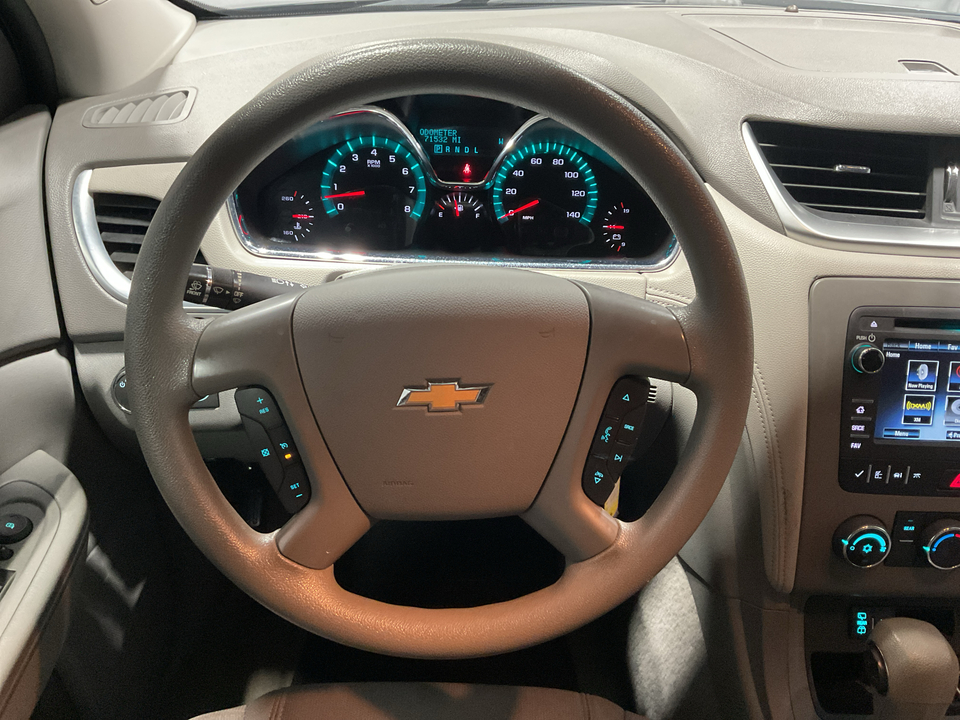 2017 Chevrolet Traverse LS FWD w/PDC