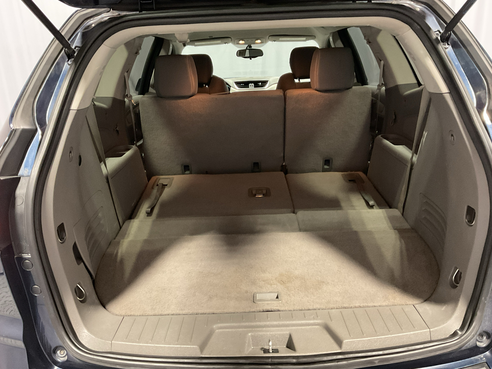 2017 Chevrolet Traverse LS FWD w/PDC