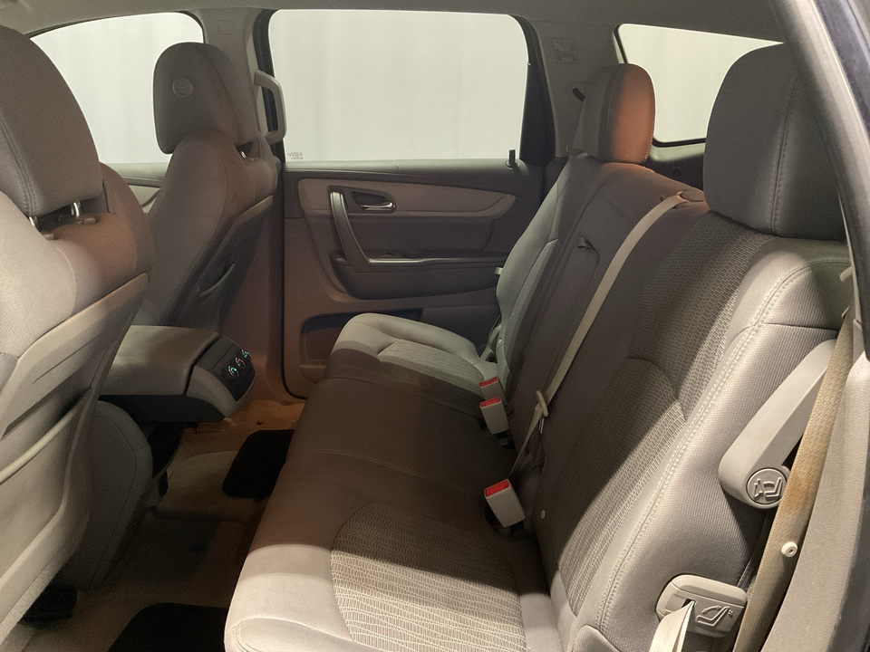 2017 Chevrolet Traverse LS FWD w/PDC