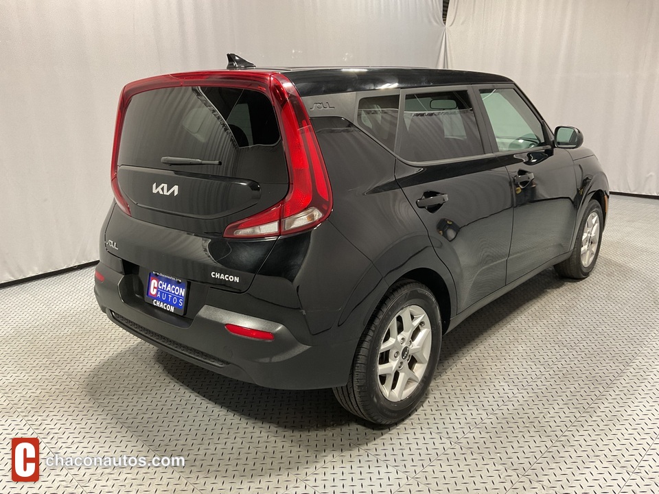 2022 Kia Soul LX CVT