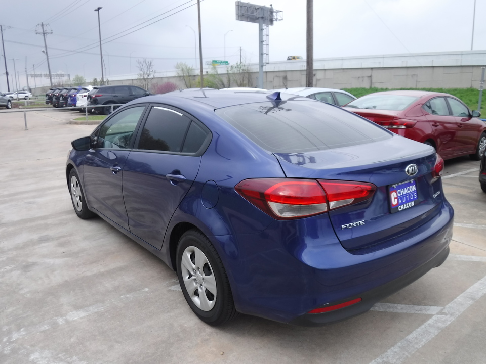 2018 Kia Forte LX 6A