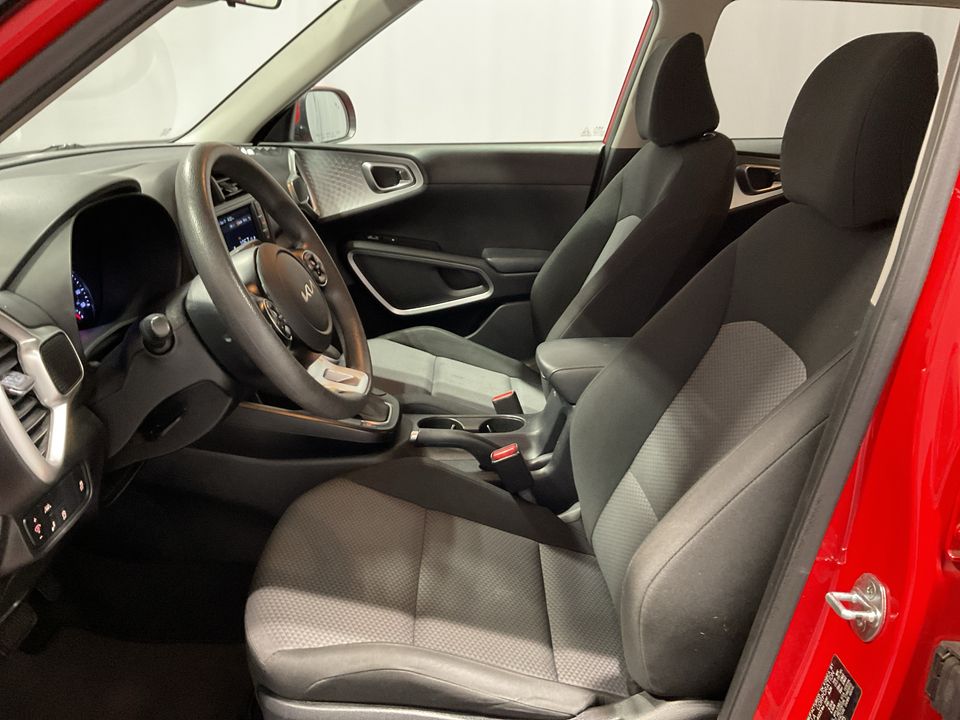 2022 Kia Soul LX CVT