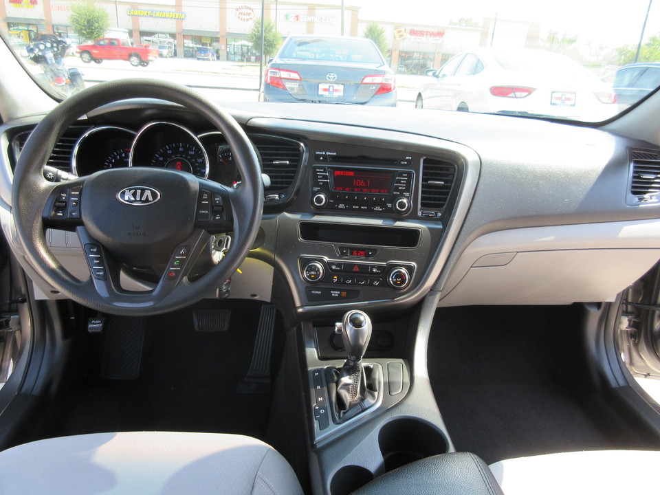 2013 Kia Optima LX AT