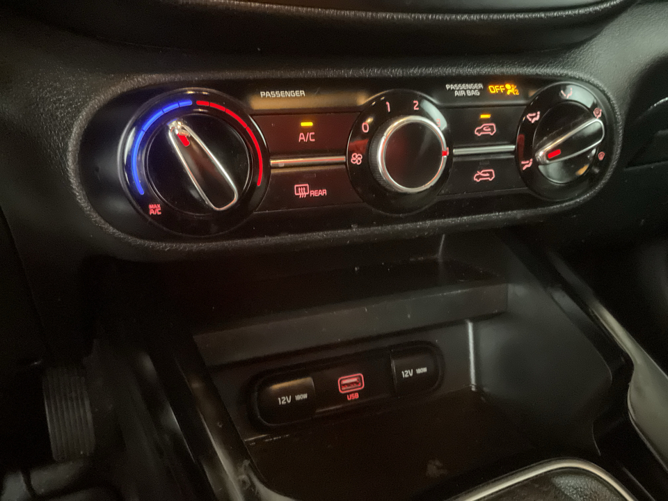 2022 Kia Soul LX CVT