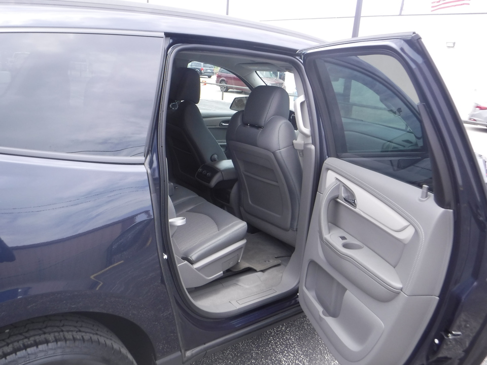 2017 Chevrolet Traverse LS FWD w/PDC