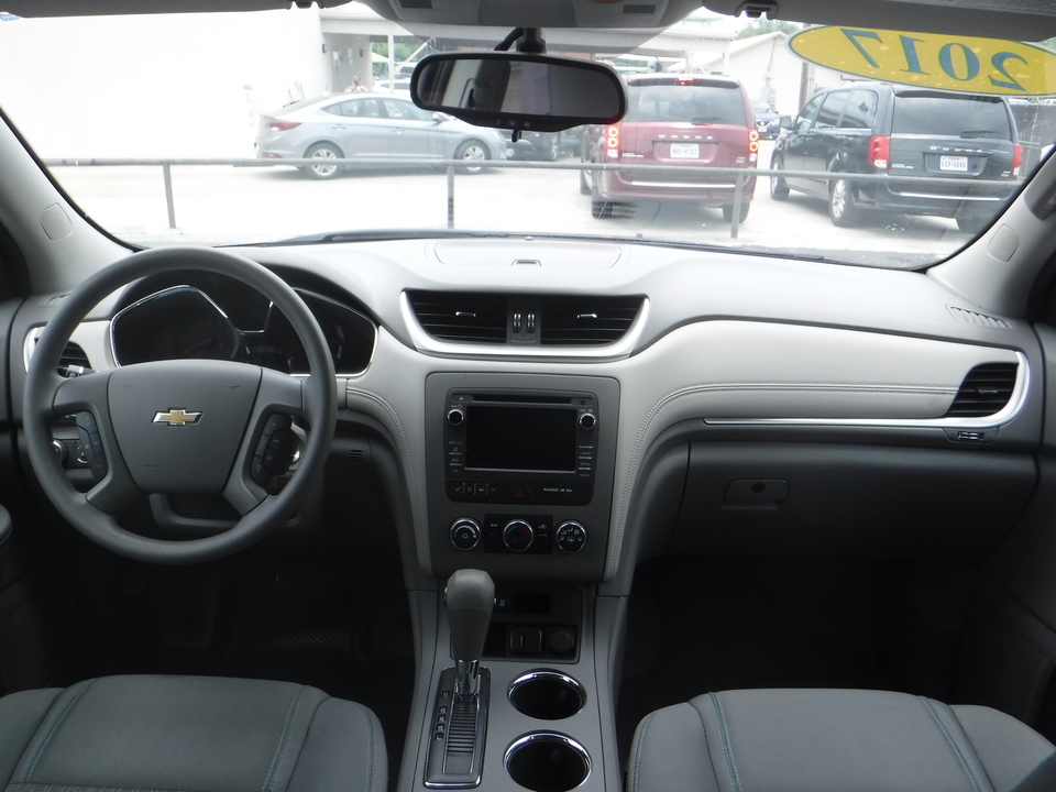 2017 Chevrolet Traverse LS FWD w/PDC