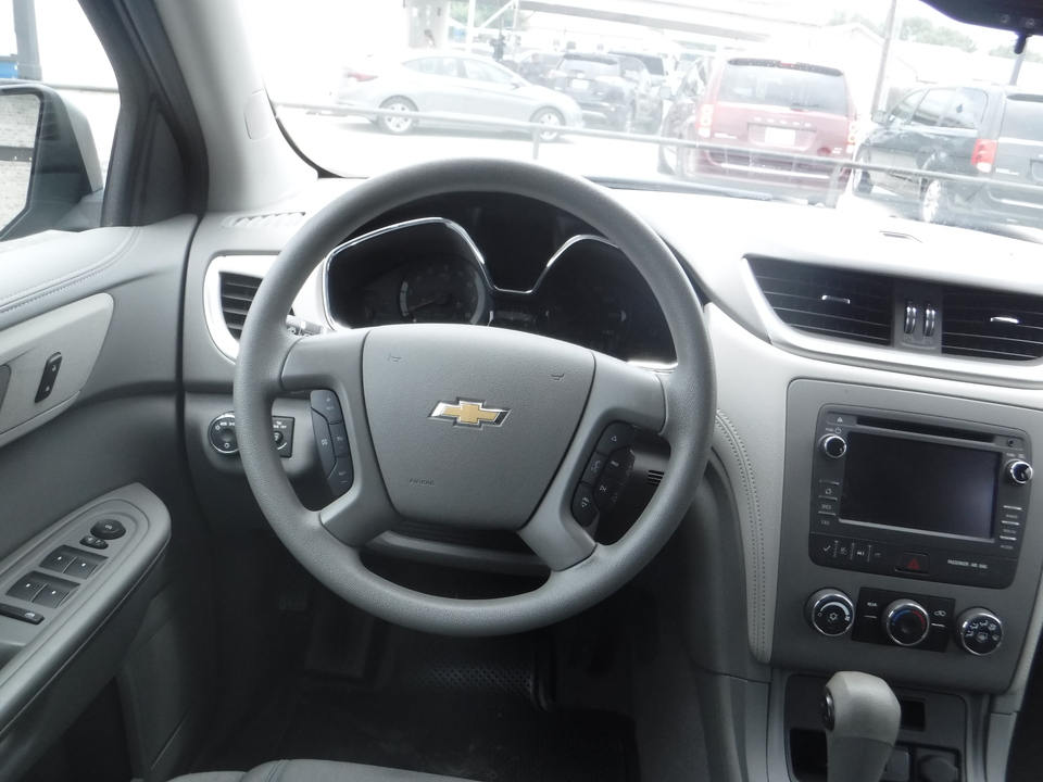 2017 Chevrolet Traverse LS FWD w/PDC