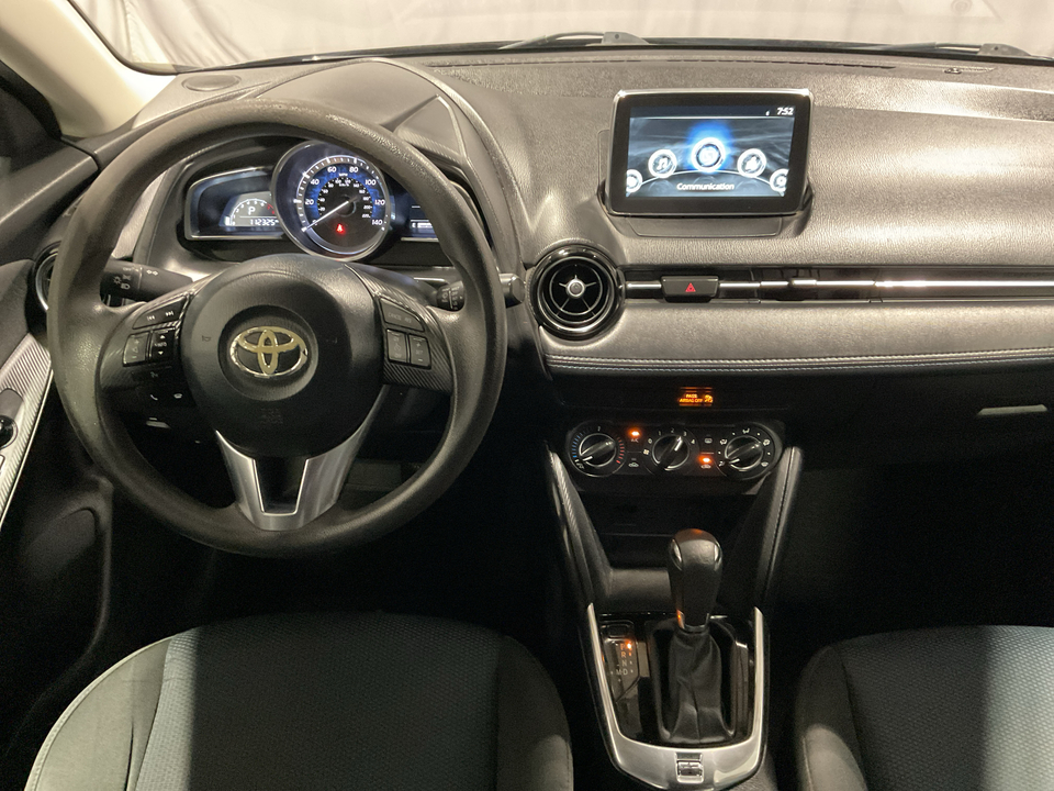 2017 Toyota Yaris iA 6A