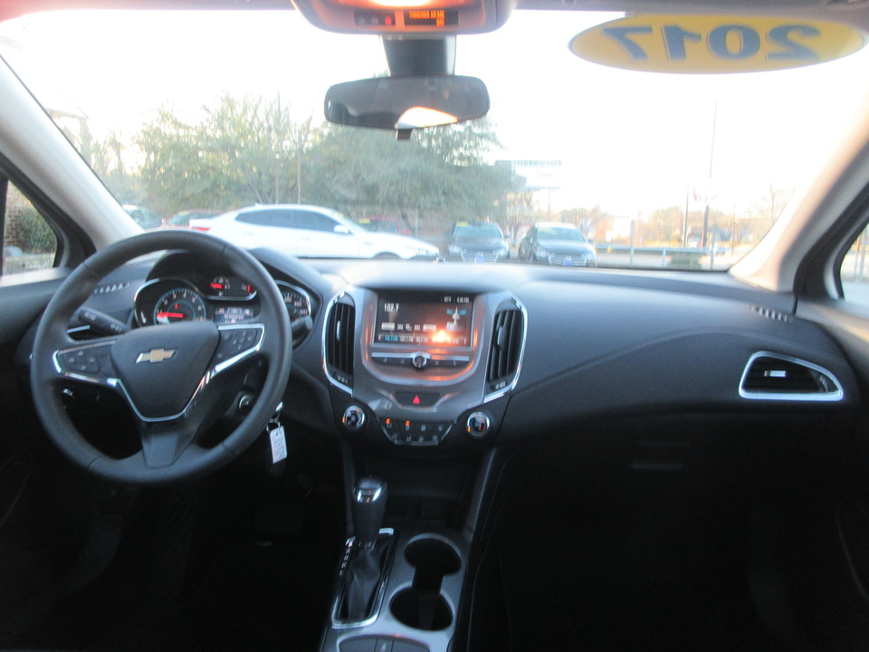 2017 Chevrolet Cruze LT Auto