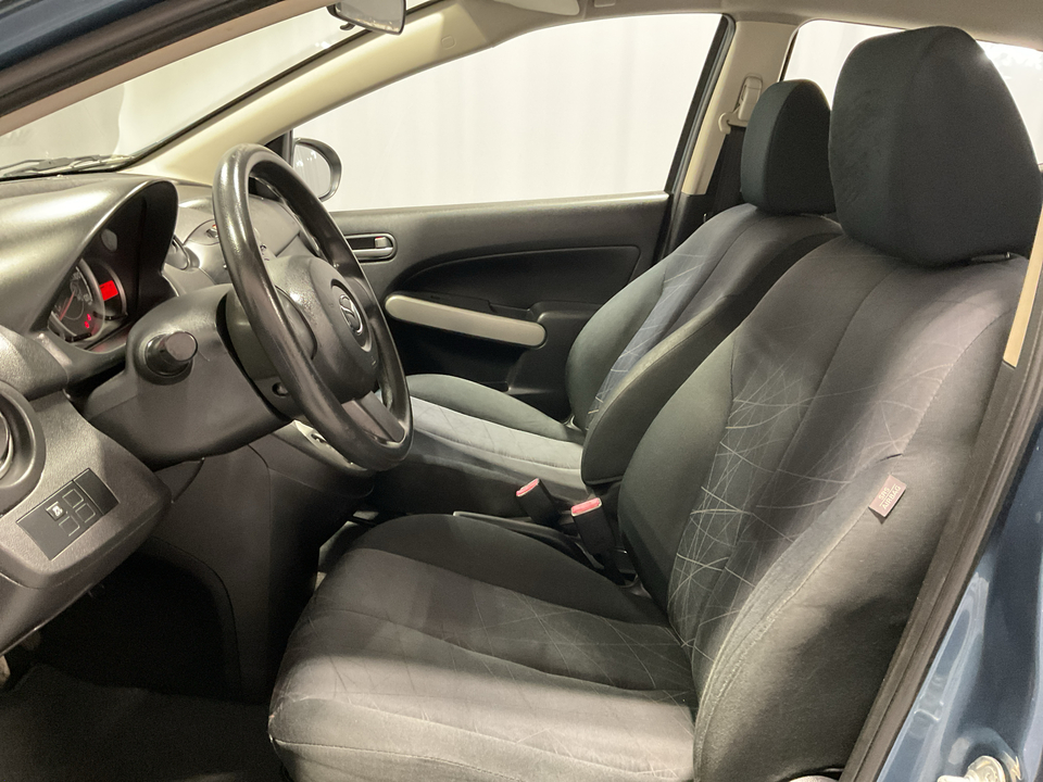 2014 Mazda MAZDA2 Sport AT