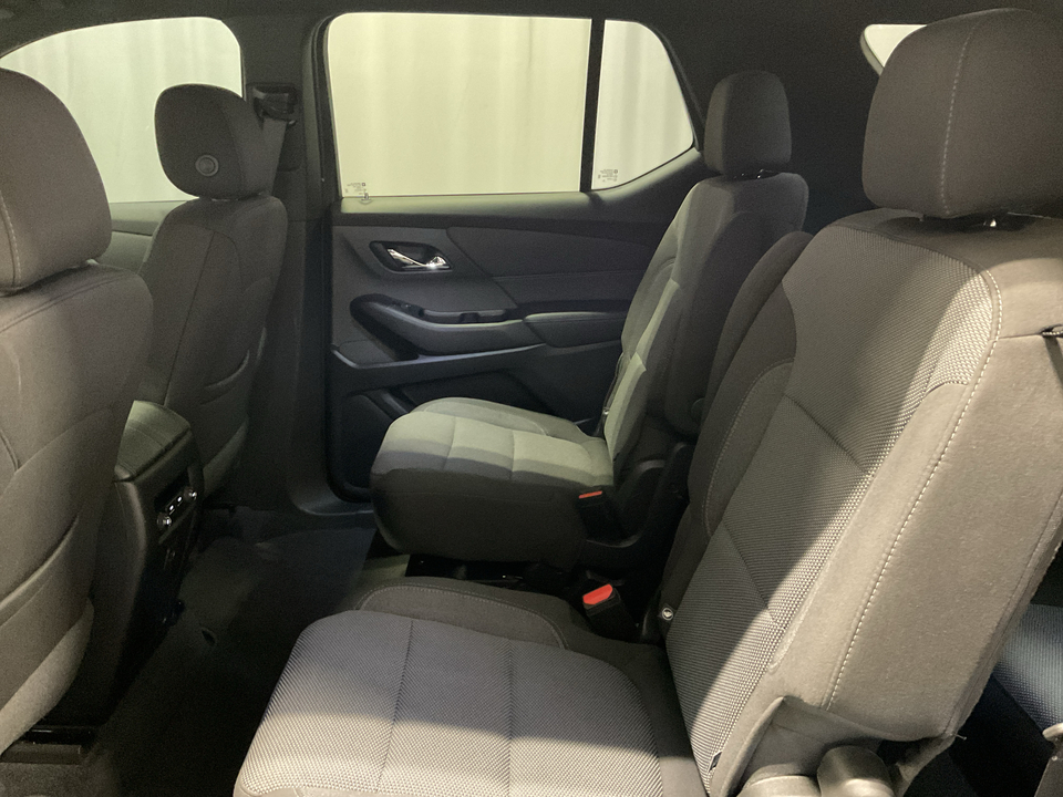 2023 Chevrolet Traverse LT Cloth FWD