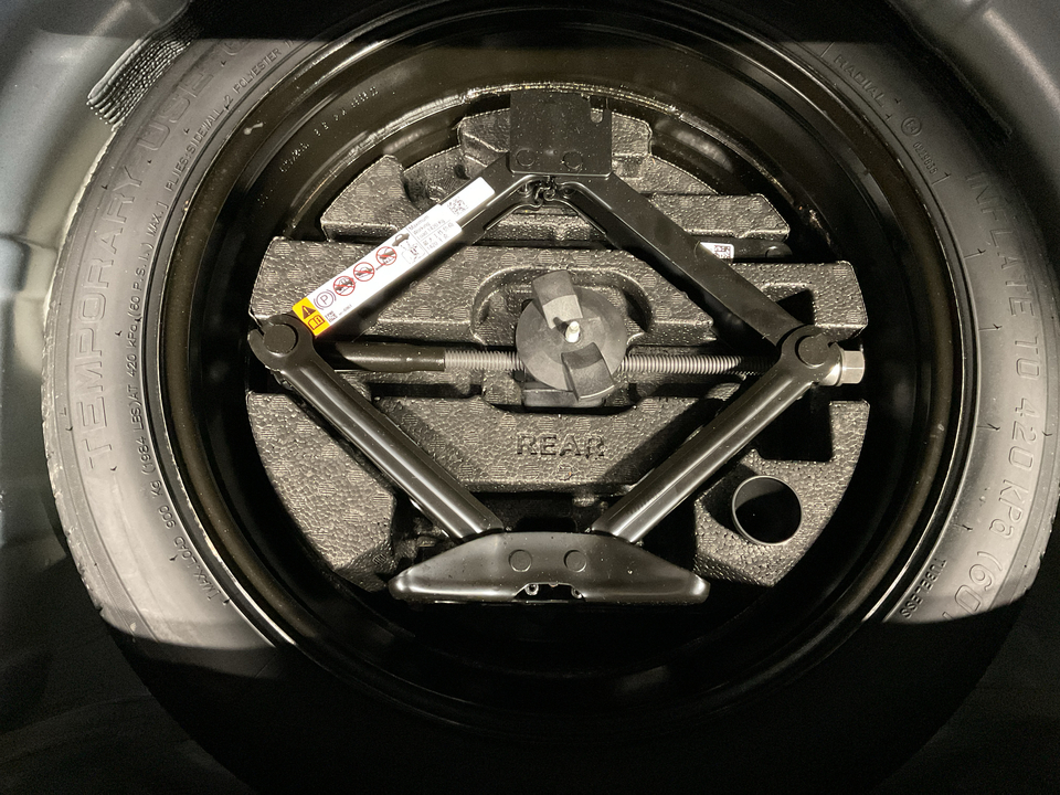 2023 Chevrolet Traverse LT Cloth FWD