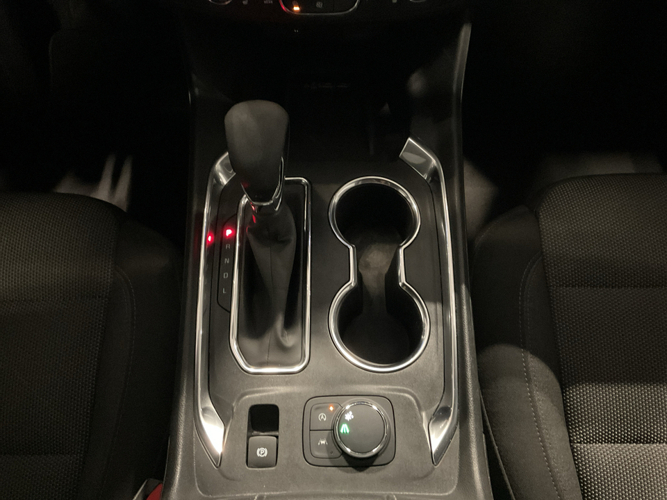 2023 Chevrolet Traverse LT Cloth FWD