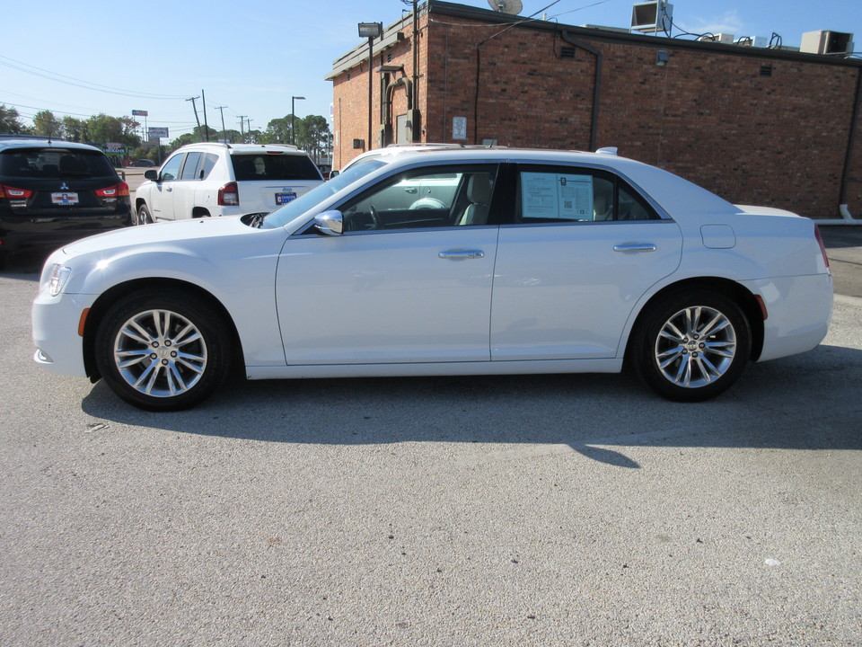Used 2016 Chrysler 300 C RWD for Sale Chacon Autos
