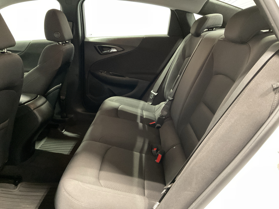 2022 Chevrolet Malibu LS