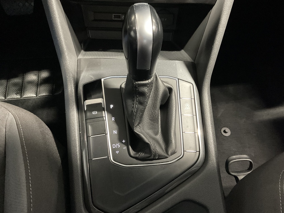 2018 Volkswagen Tiguan S