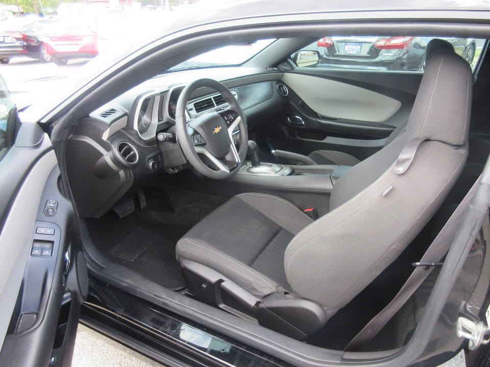 2015 Chevrolet Camaro 2LS Coupe