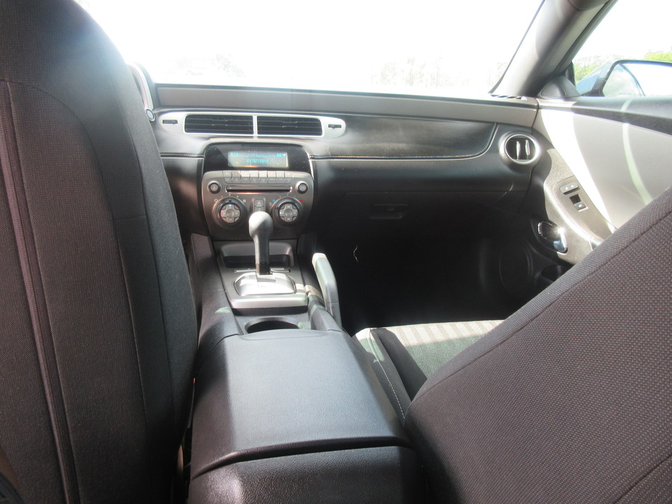 2015 Chevrolet Camaro 2LS Coupe