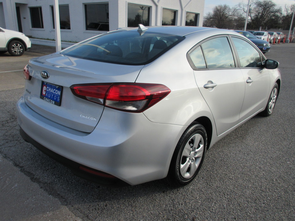 Used 2018 Kia Forte LX 6A for Sale - Chacon Autos