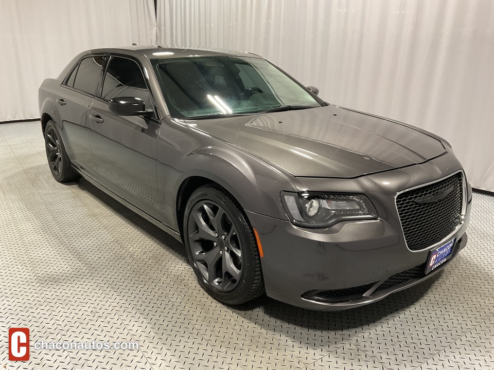 2020 Chrysler 300 Touring