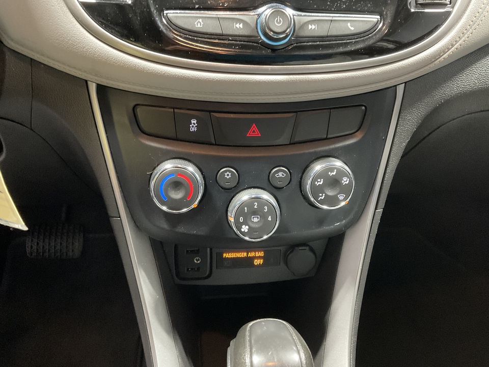 2020 Chevrolet Trax LS FWD