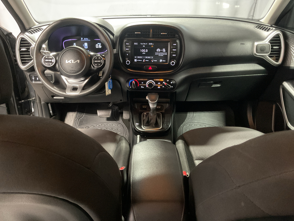 2023 Kia Soul LX CVT