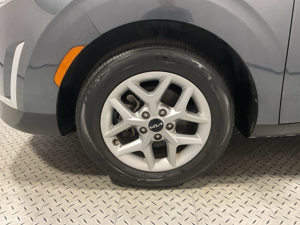 2023 Kia Soul LX CVT