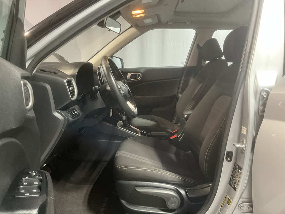 2022 Hyundai Venue SEL