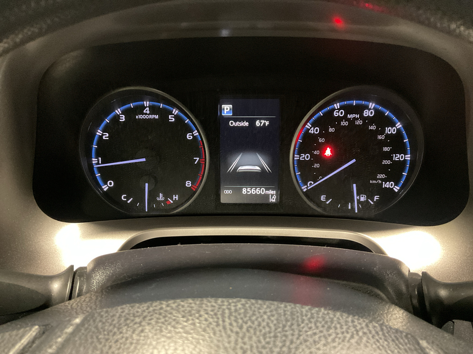 2018 Toyota RAV4 LE FWD