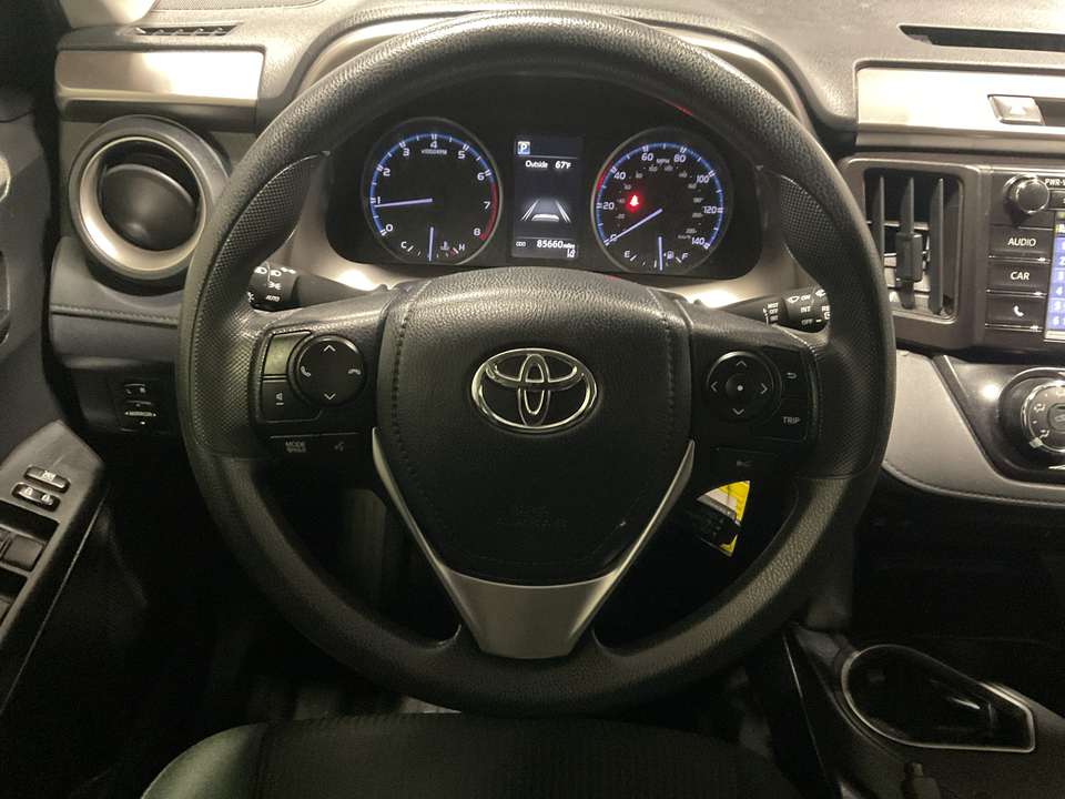 2018 Toyota RAV4 LE FWD