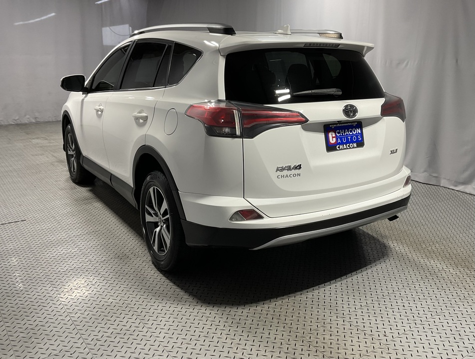 2018 Toyota RAV4 XLE FWD