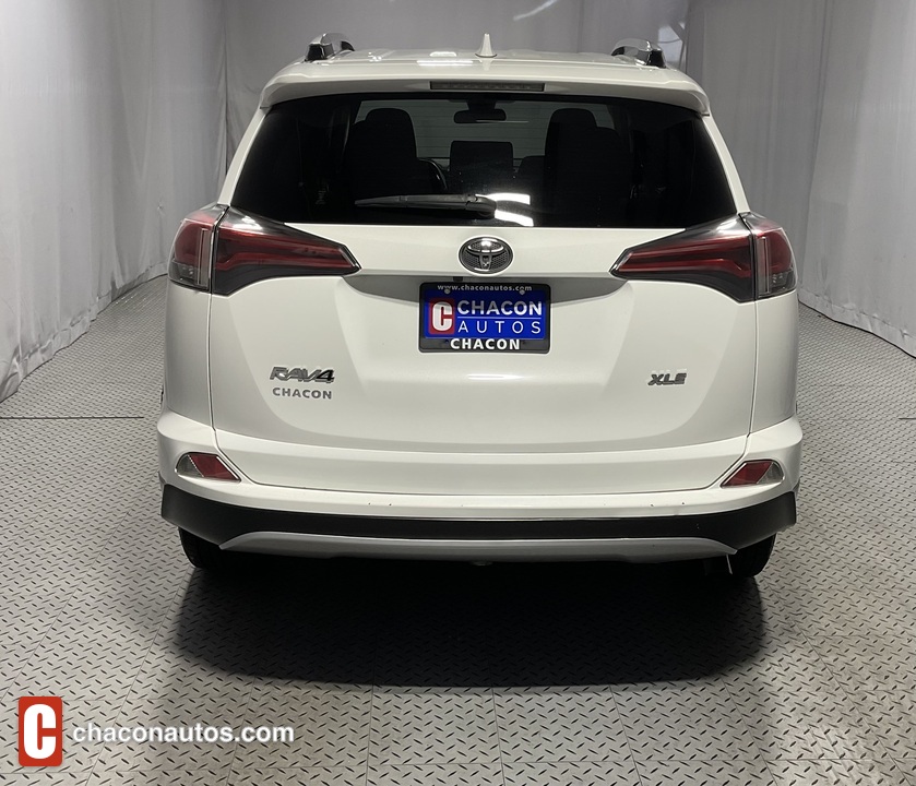 2018 Toyota RAV4 XLE FWD