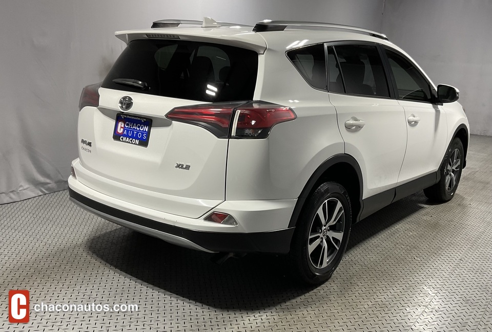 2018 Toyota RAV4 XLE FWD