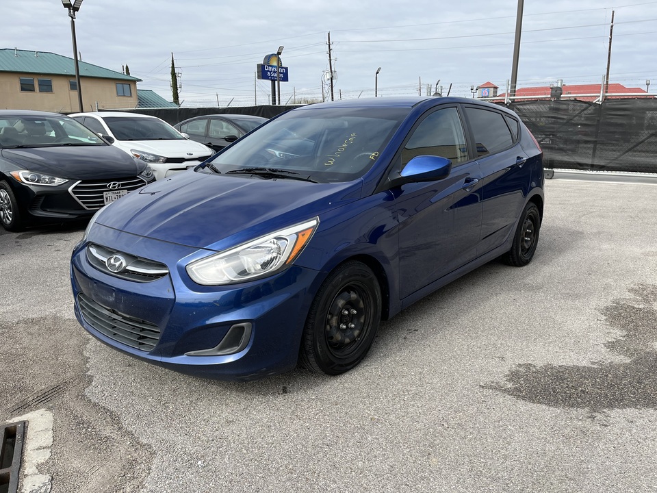 2015 Hyundai Accent GS 5-Door 6A