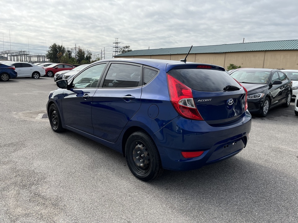 2015 Hyundai Accent GS 5-Door 6A