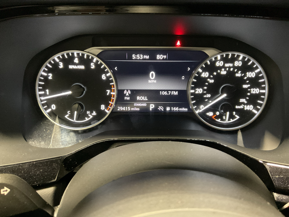2024 Nissan Pathfinder SV