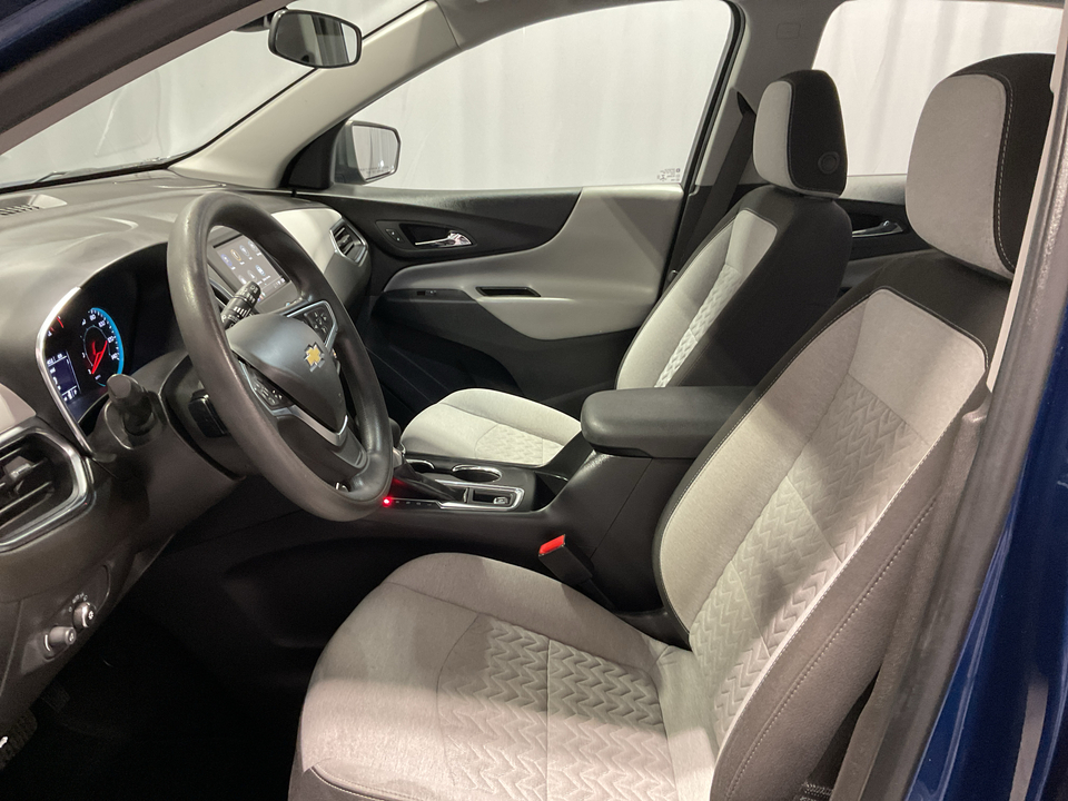 2022 Chevrolet Equinox LS 2WD