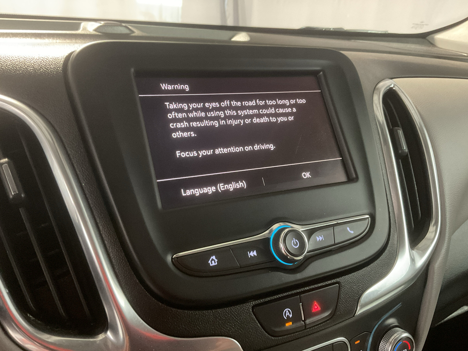 2022 Chevrolet Equinox LS 2WD