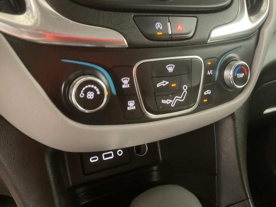 2022 Chevrolet Equinox LS 2WD