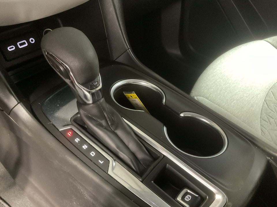 2022 Chevrolet Equinox LS 2WD