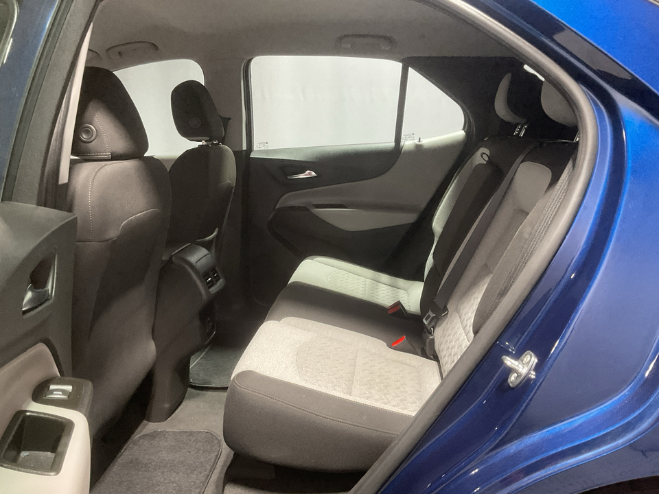 2022 Chevrolet Equinox LS 2WD