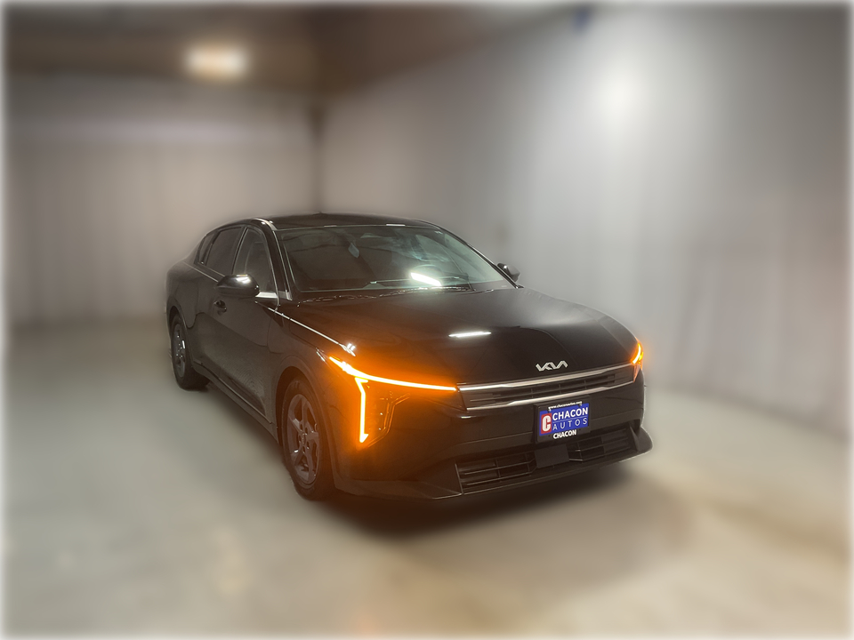 2025 Kia K4 LX