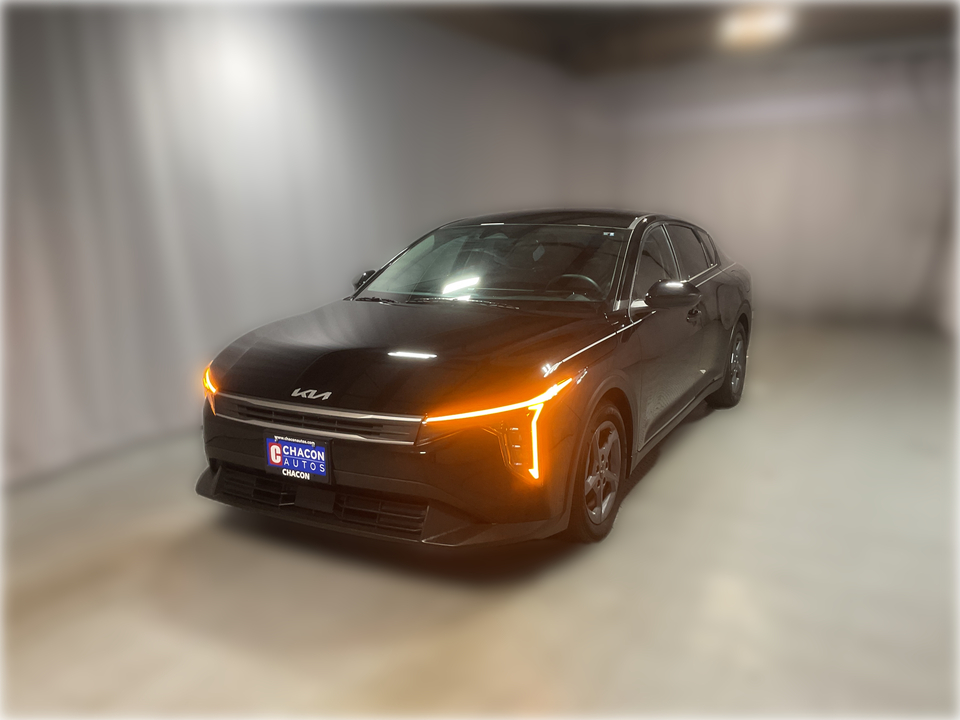 2025 Kia K4 LX